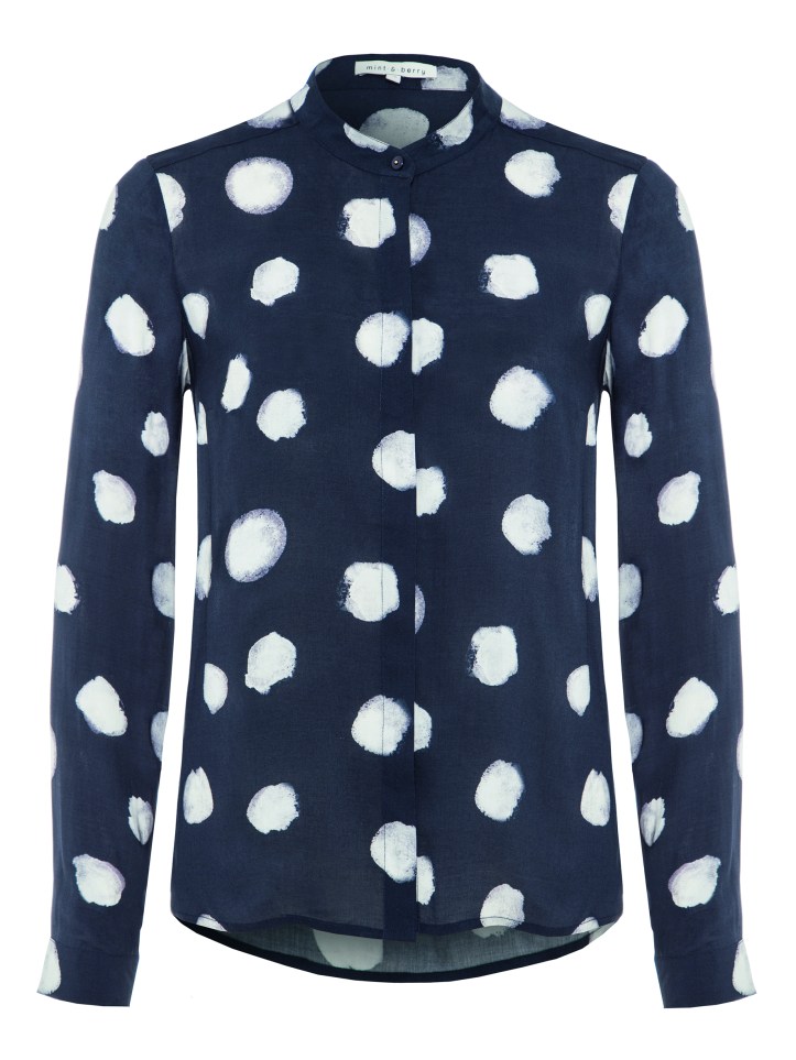 mint_berry_ss15_navy_dotted_shirt_379nok